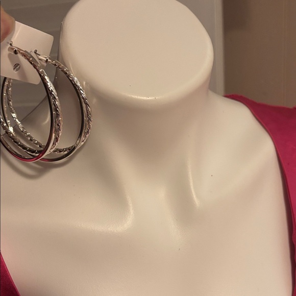 Elegant big Silver Hoop Earrings - Picture 5 of 5